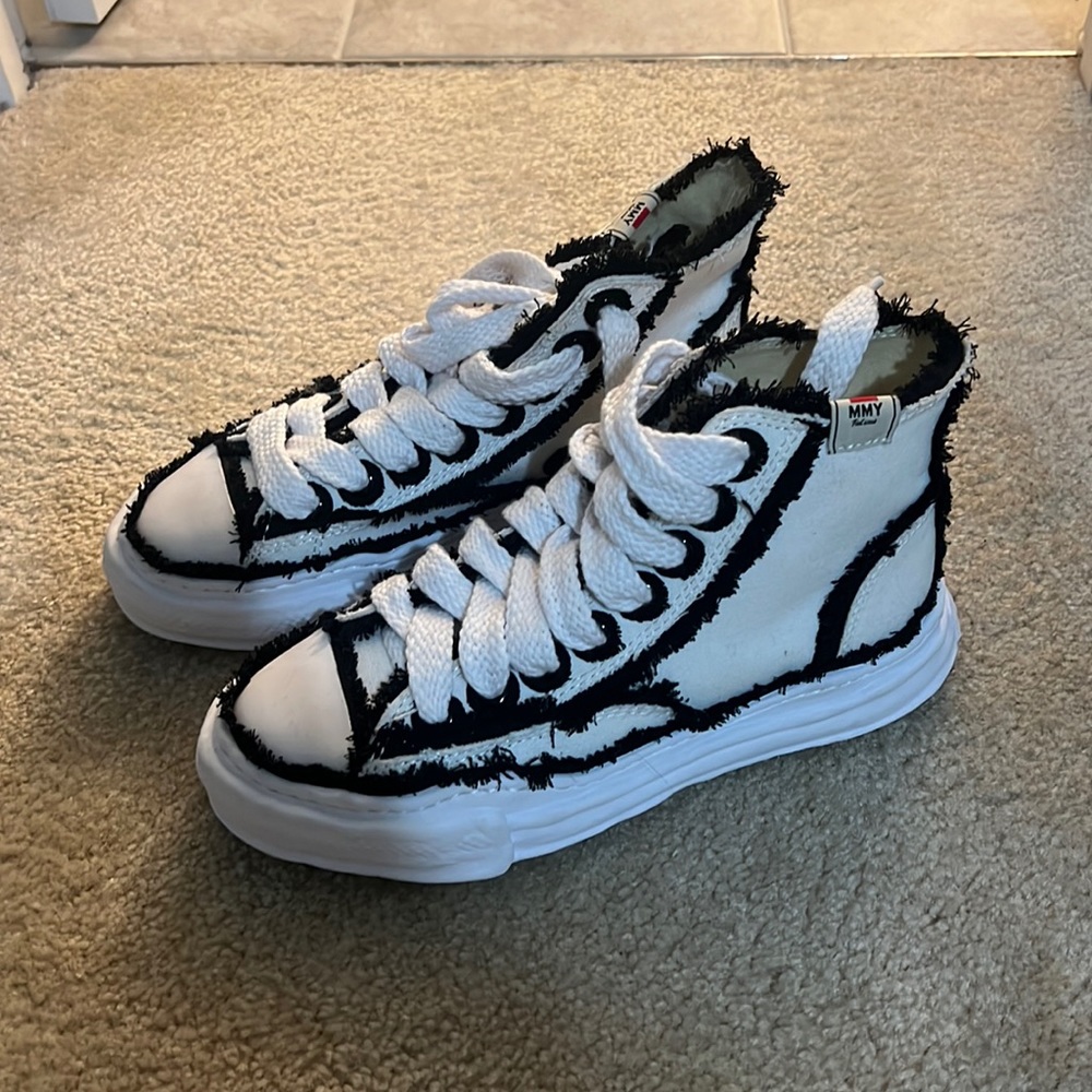 Never worn Maison mihara Peterson high OG sole overhanging sneakers